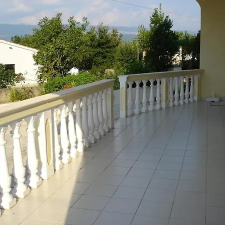 In With Two-bedrooms 9 Apartment