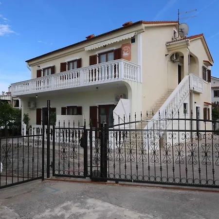 In With Two-bedrooms 9 Lejlighed