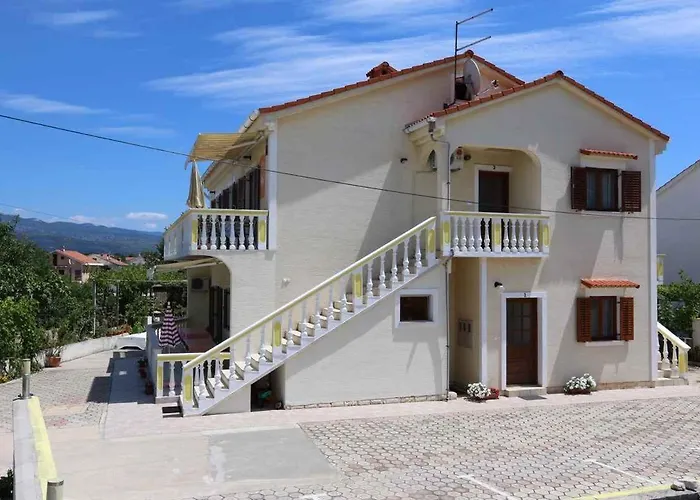 Lejlighed In With Two-bedrooms 9
